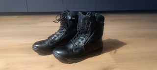 Botas Magnum Talla 42 Negras