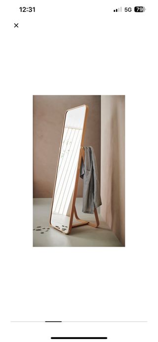 Espejo de pie, de madera madera de fresno. Ikea