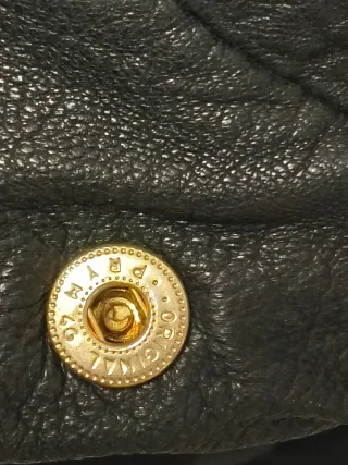 Cazadora de cuero negra