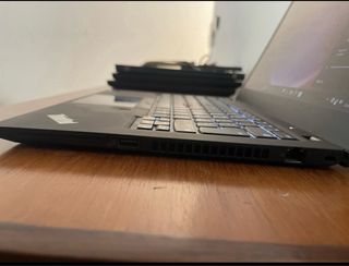 Lenovo T14 Gen 2 i5-1135G7 16GB 256SSD WIN 11 PRO