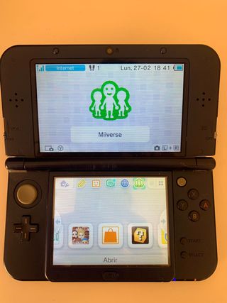 Nintendo 3DS XL + Super Mario Bros. 2