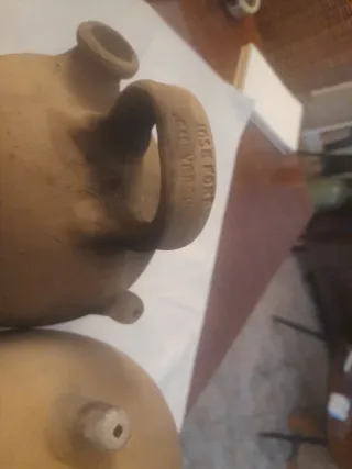 Botijos antiguos de barro