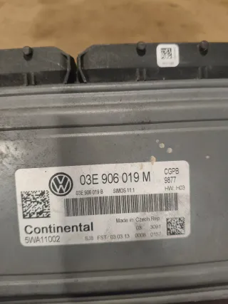 Centralita UCE Motor VW Polo V 1.2 Gasolina 6R