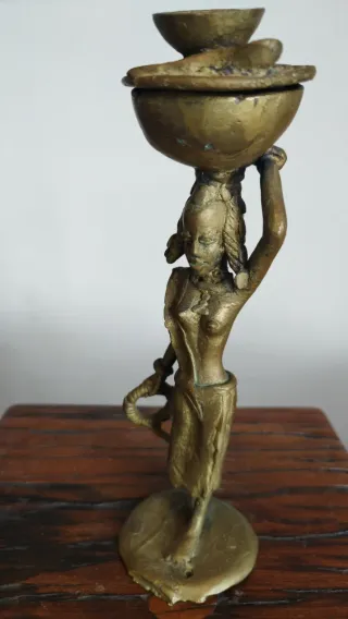 Antigua escultura africana de bronce 24 cm 1 kg