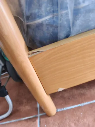 Cama individual con colchón de 105 x 190