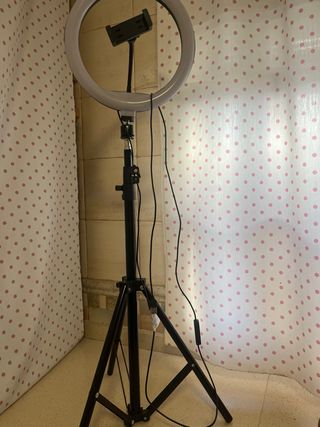 Aro de luz con soporte para móvil