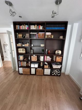 Librería madera wengue