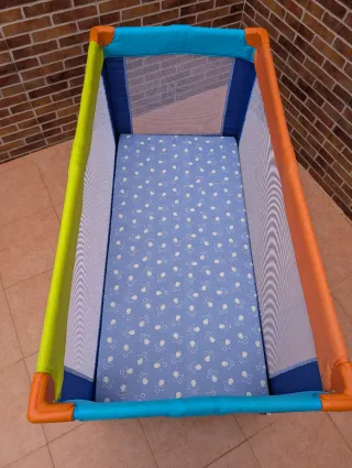Cuna infantil plegable