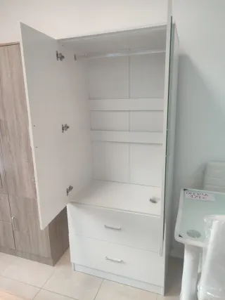 Ropero 2 puertas con espejo