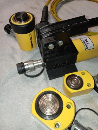 Bomba Hidráulica Enerpac(P392)Y Cilindro Enerpac.