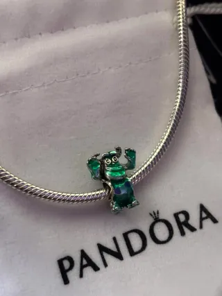 Charm plata Sullivan Monstruos S.A.