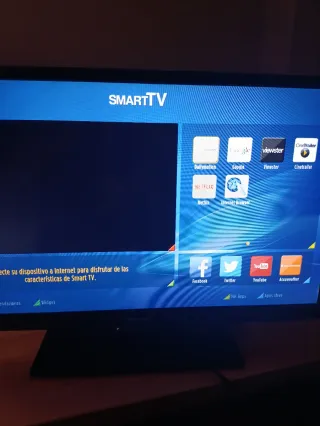 TV Panasonic 24" Led-Smart TV o Monitor PC