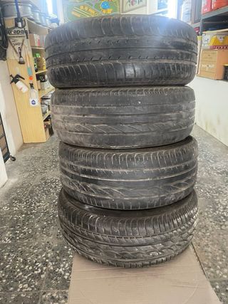 Llantas 5/108 / Ford C Max lleva neumáticos montad