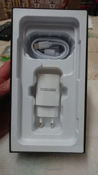 teléfono móvil DOOGEE