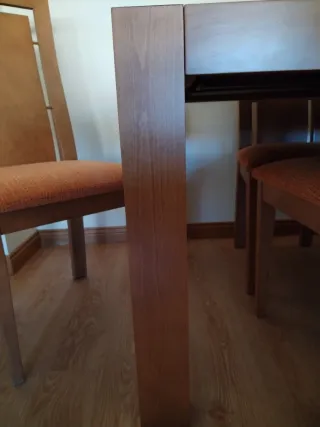 Mesa comedor extensible 90x160 y 6 sillas