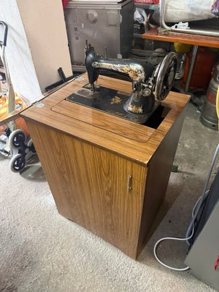 Máquina de coser antigua Singer