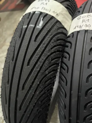 Neumáticos Pirelli 140/70/17-110/70/17 slicks agua