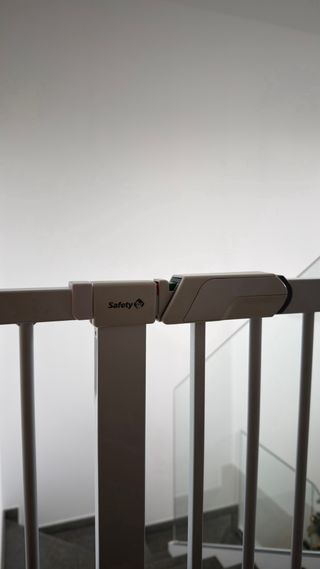 Puerta de seguridad para escaleras