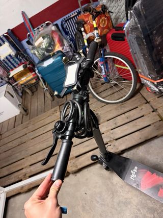 Patinete Eléctrico Meeko + Cargador + Casco