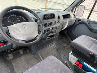 Mercedes-Benz Sprinter 2005