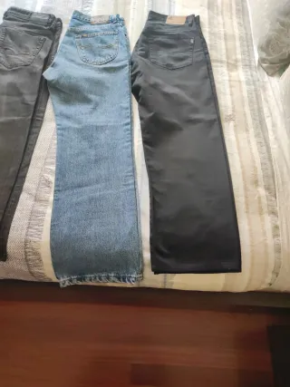 Pantalones de hombre de diferentes marcas