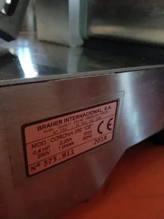 Cortadora de fiambre Braher