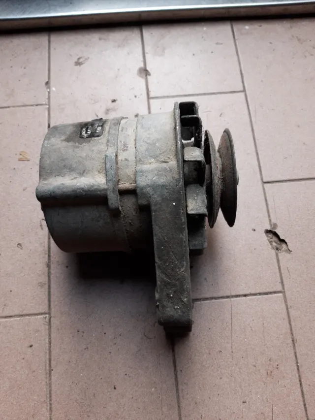 Alternatore Fiat Grande Punto revisionato perfetta