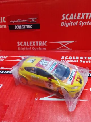 Scalextric Seat Leon WTCC J.Gene Digital