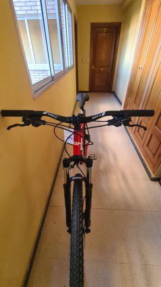 Bicicleta de Montaña BH Roja