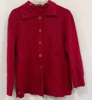Camisa roja de botones