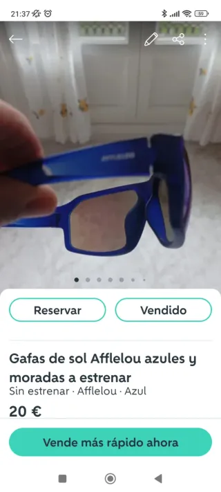 Gafas de sol Afflelou azules y blancas