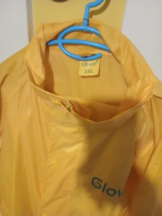 Chubasquero y pantalón Glovo amarillo XXL