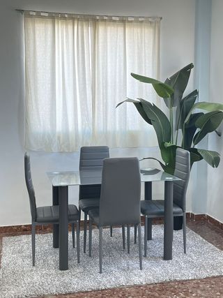Mesa de comedor 4 sillas