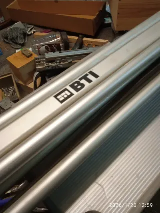 Nivel Láser y Metro con Trípode