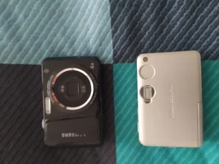 4 vecchie fotocamere