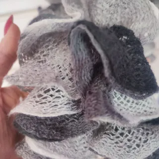 Bufanda de punto hecha a mano