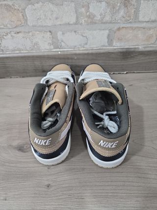 Nike Dunk Beige/Negro