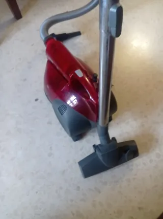 Aspiradora Bosch sin bolsa BX1 .1600 W