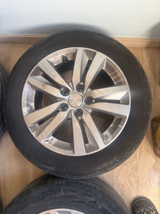 Llantas Peugeot R16