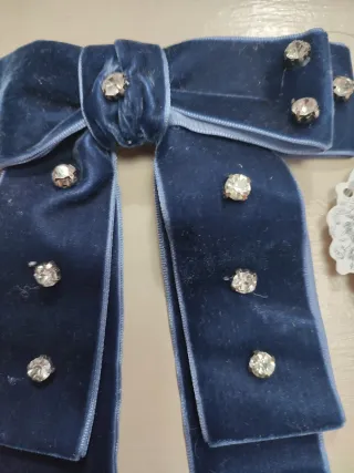 Fiocco velluto blu con strass