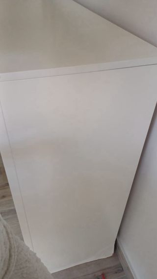 Aparador blanco de madera mide 1,80 de largo