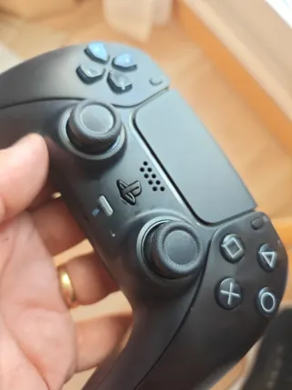 Mando PS5 Negro + Joysticks Magnéticos