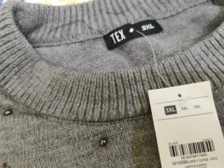 Jersey gris con tachuelas Talla 3XL