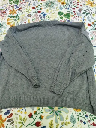 Jersey gris con tachuelas Talla 3XL