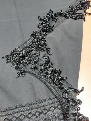 Manton de paño negro folklore