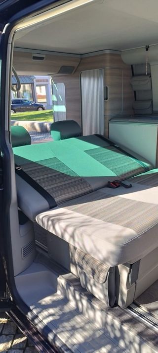 Volkswagen T5 California Comfortline (NEGOCIABLE)