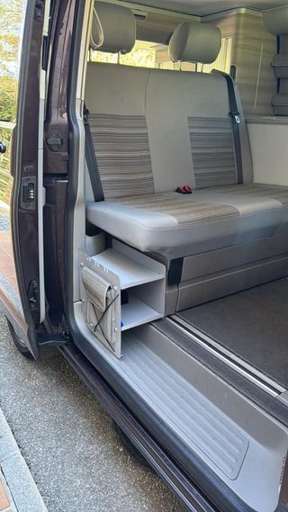 Volkswagen T5 California Comfortline (NEGOCIABLE)