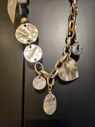 Collar Bisutería plateado y Gris