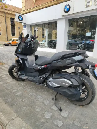 BMW C400X