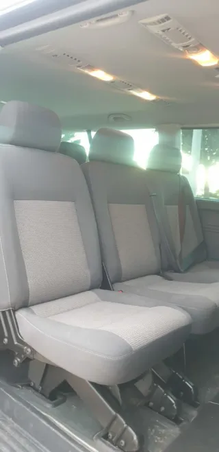 Volkswagen Caravelle 2011